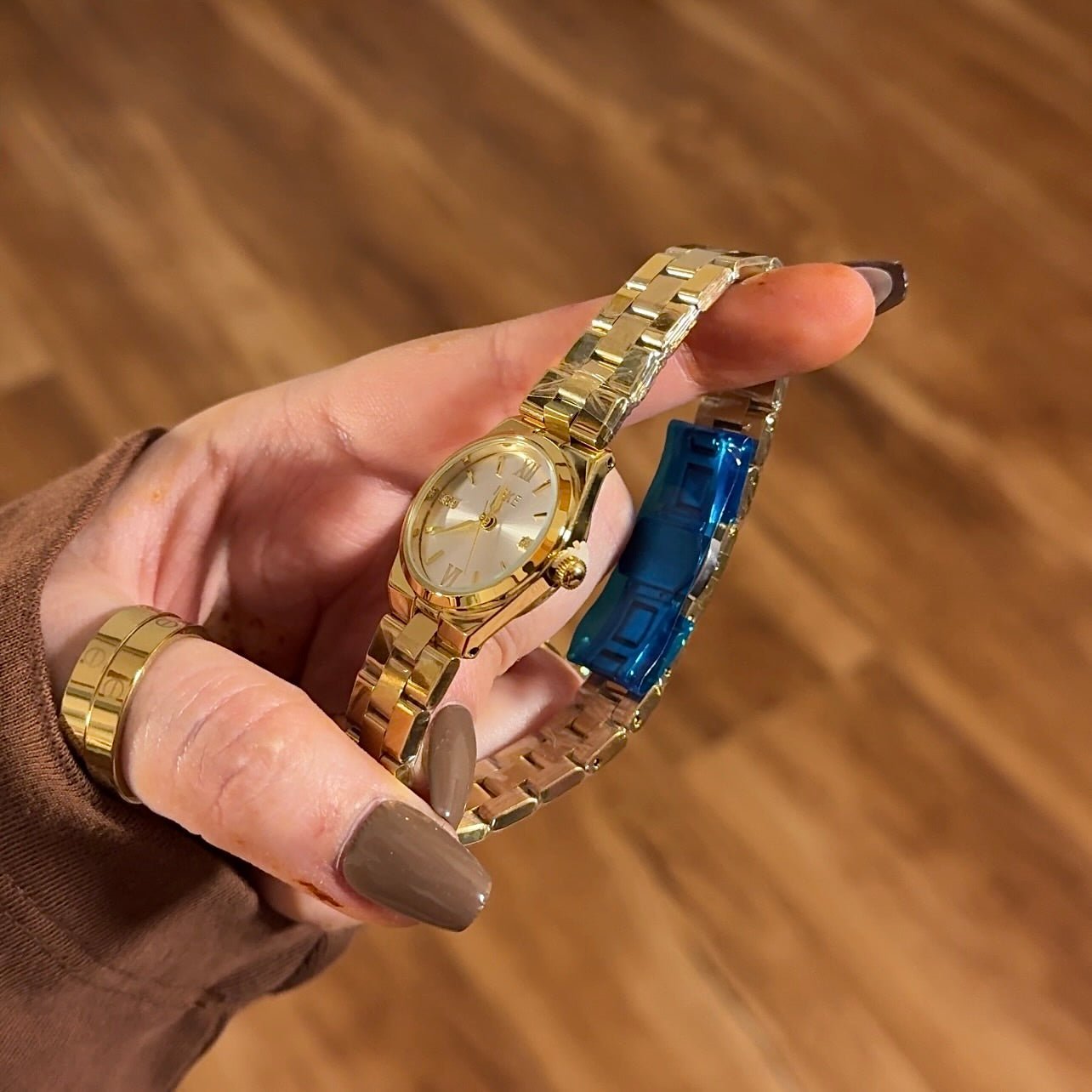 Vélisca Watch