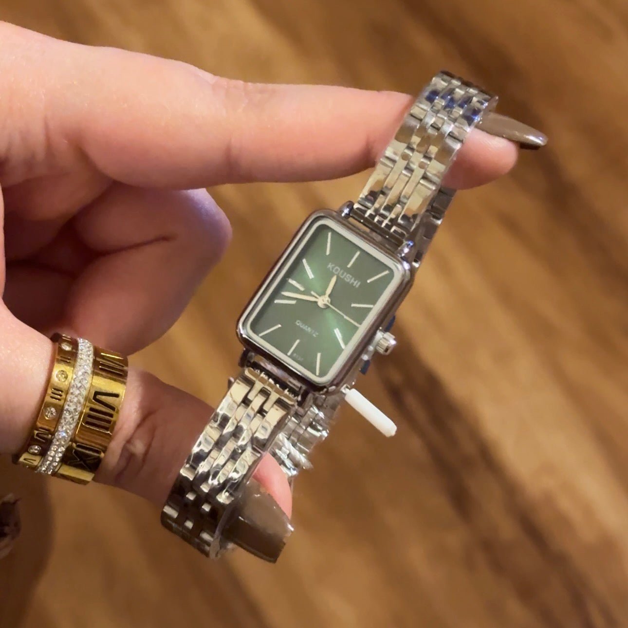Velmora Verde Watch